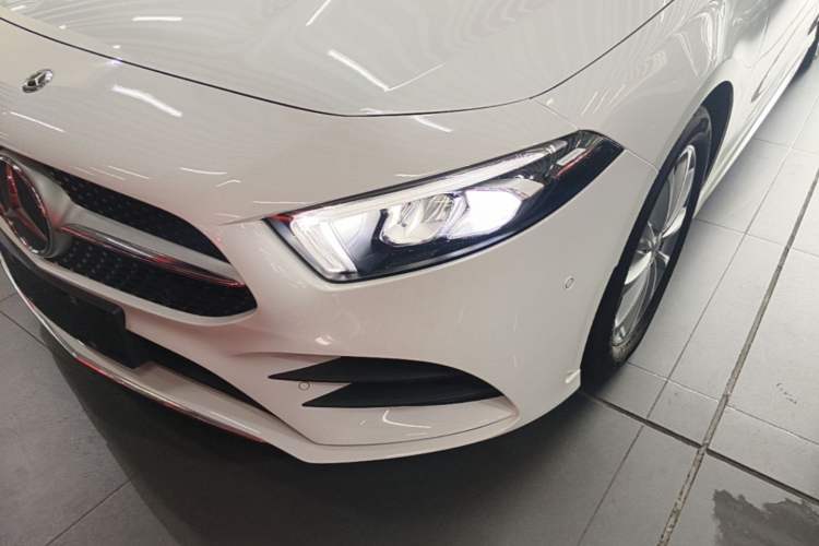 Used Mercedes-Benz A-Class 2020 Restyled A 200 L Sport Sedan Fashion Version Left Front Headlight