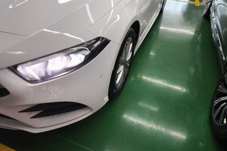 Used Mercedes-Benz A-Class 2020 Restyled A 200 L Sport Sedan Fashion Version Left Front Headlight