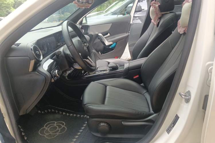 Used Mercedes-Benz A-Class 2020 Second Facelift A 180 L Sport Sedan Left Front Seat