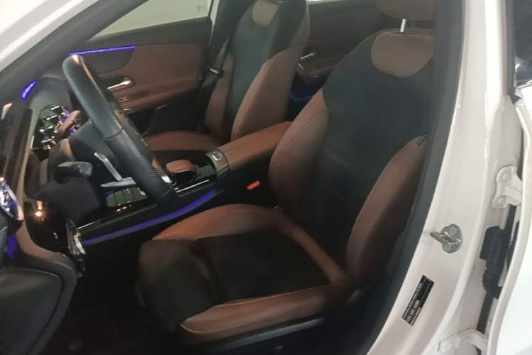 Used Mercedes-Benz A-Class 2020 Restyled A 200 L Sport Sedan Fashion Version Left Front Seat