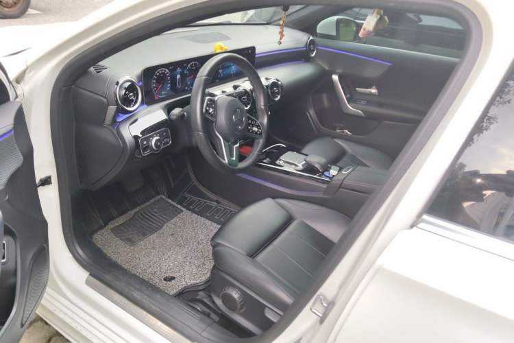 Used Mercedes-Benz A-Class 2020 Facelift A 180 L Sport Sedan Special Configuration Left Front Seat