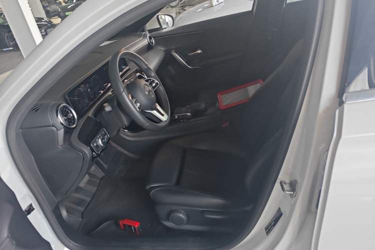 Used Mercedes-Benz A-Class 2020 Restyled A 200 L Sport Sedan Dynamic Version Left Front Seat
