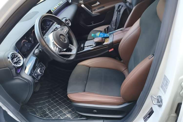 Used Mercedes-Benz A-Class 2020 Restyled A 200 L Sport Sedan Fashion Version Left Front Seat
