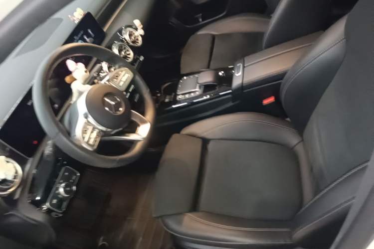 Used Mercedes-Benz A-Class 2020 Restyled A 200 L Sport Sedan Fashion Version Left Front Seat