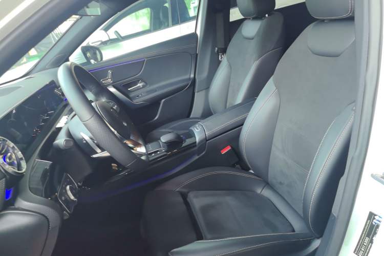 Used Mercedes-Benz A-Class 2020 Restyled A 200 L Sport Sedan Fashion Version Left Front Seat