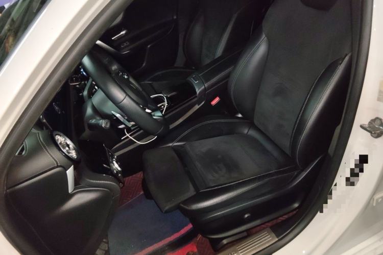 Used Mercedes-Benz A-Class 2020 A 220 L 4MATIC Sport Sedan Left Front Seat