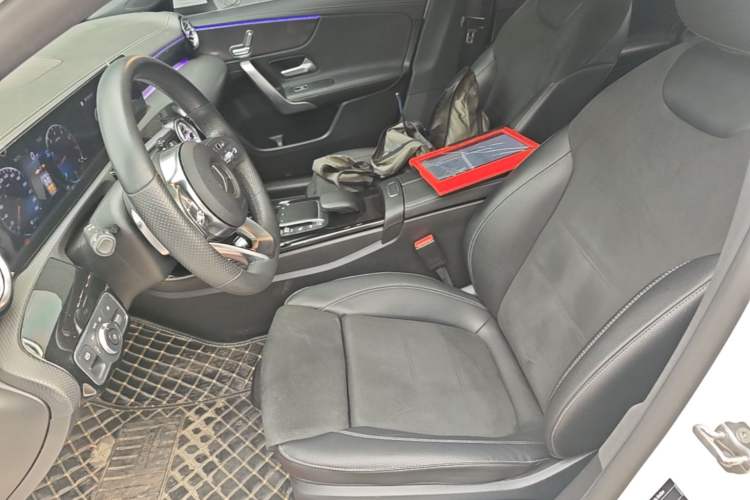 Used Mercedes-Benz A-Class 2020 Restyled A 200 L Sport Sedan Fashion Version Left Front Seat