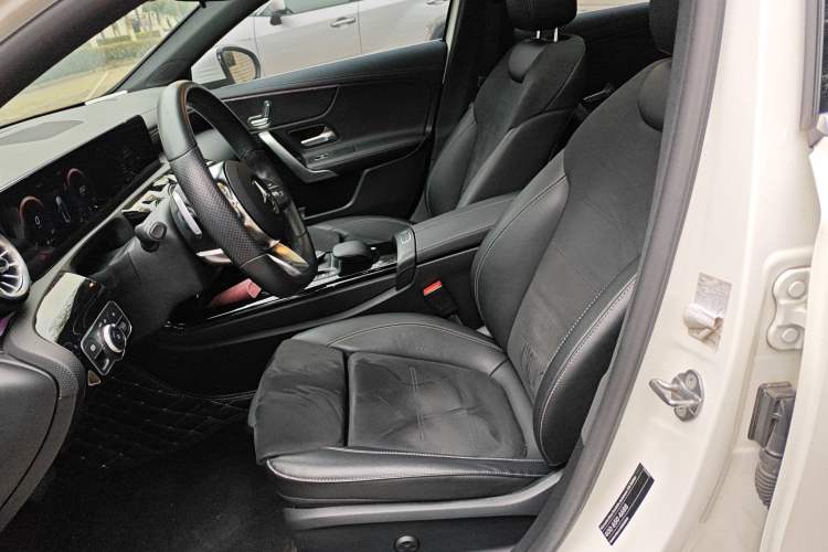 Used Mercedes-Benz A-Class 2020 Restyled A 200 L Sport Sedan Fashion Version Left Front Seat