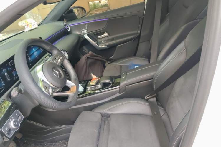 Used Mercedes-Benz A-Class 2020 Restyled A 200 L Sport Sedan Fashion Version Left Front Seat