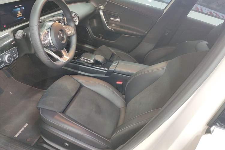 Used Mercedes-Benz A-Class 2020 Restyled A 200 L Sport Sedan Fashion Version Left Front Seat