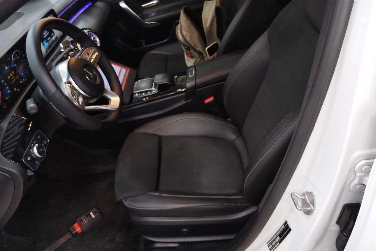 Used Mercedes-Benz A-Class 2020 Restyled A 200 L Sport Sedan Fashion Version Left Front Seat