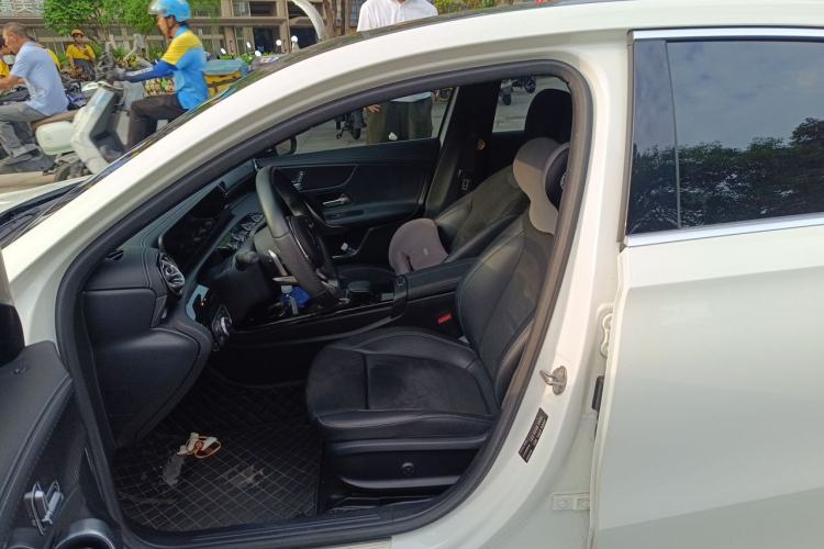 Used Mercedes-Benz A-Class 2020 Restyled A 200 L Sport Sedan Fashion Version Left Front Seat