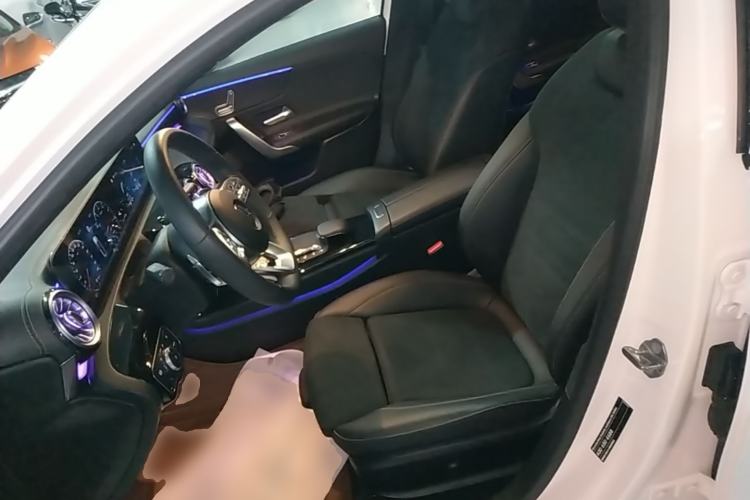 Used Mercedes-Benz A-Class 2020 Restyled A 200 L Sport Sedan Fashion Version Left Front Seat