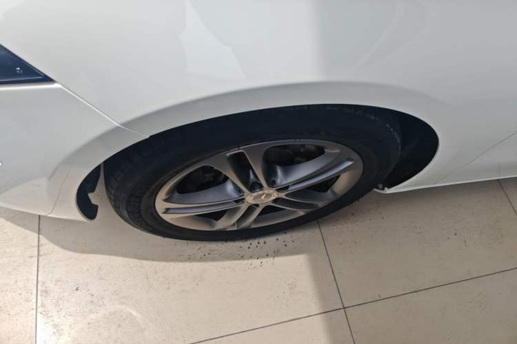 Used Mercedes-Benz A-Class 2020 A 200 L Left Front Wheel Hub