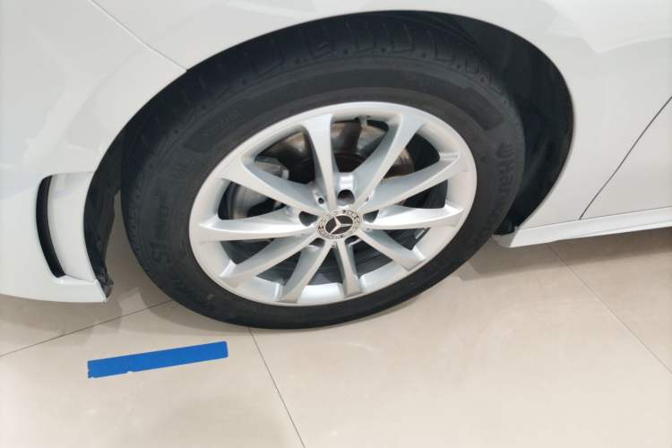 Used Mercedes-Benz A-Class 2020 A 200 L Sport Sedan Left Front Wheel Hub