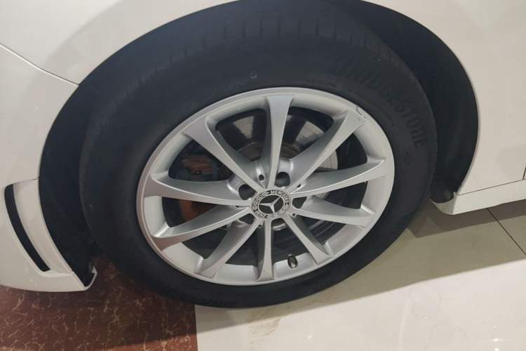 Used Mercedes-Benz A-Class 2020 Restyled A 200 L Sport Sedan Fashion Version Left Front Wheel Hub