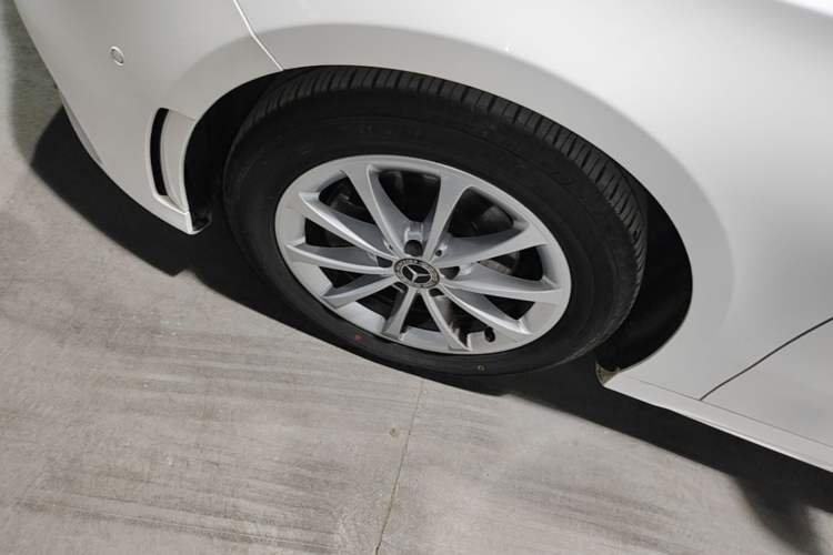 Used Mercedes-Benz A-Class 2020 A 200 L Sport Sedan Left Front Wheel Hub