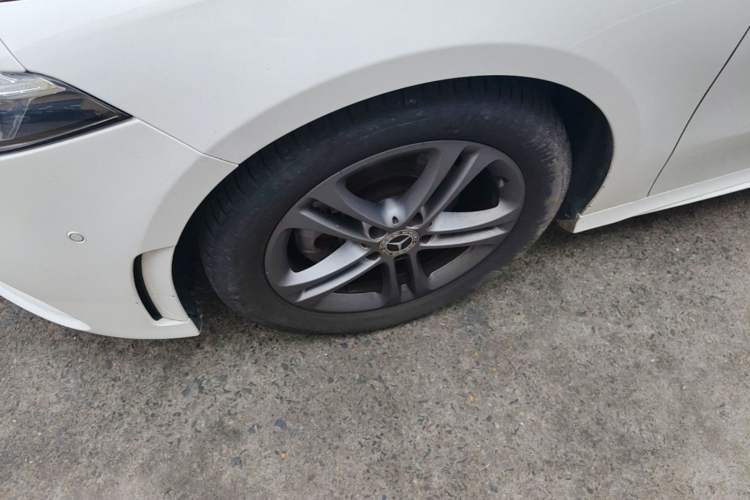 Used Mercedes-Benz A-Class 2020 Second Facelift A 180 L Sport Sedan Left Front Wheel Hub