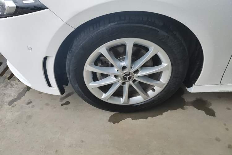 Used Mercedes-Benz A-Class 2020 Restyled A 200 L Sport Sedan Fashion Version Left Front Wheel Hub