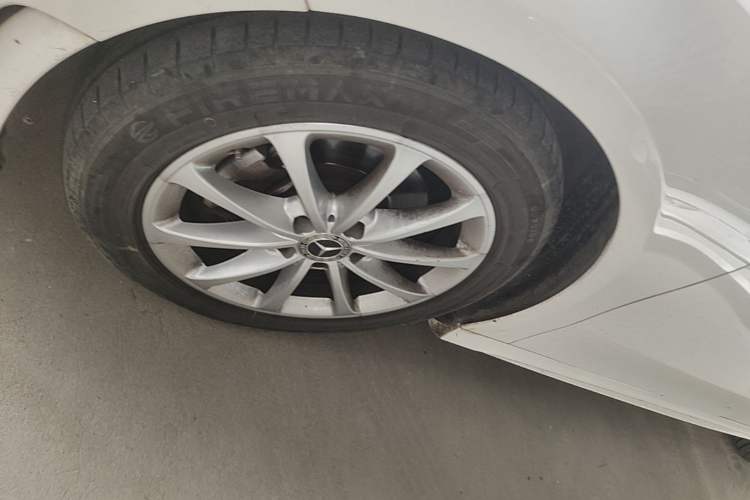 Used Mercedes-Benz A-Class 2020 Restyled A 200 L Sport Sedan Fashion Version Left Front Wheel Hub