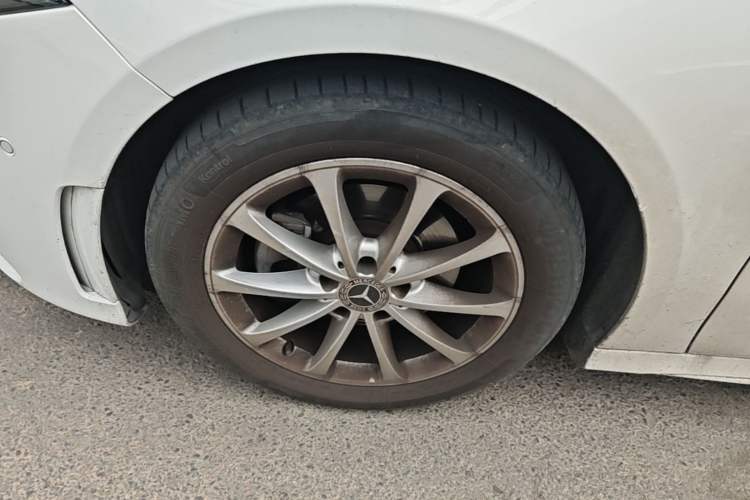 Used Mercedes-Benz A-Class 2020 Restyled A 200 L Sport Sedan Fashion Version Left Front Wheel Hub