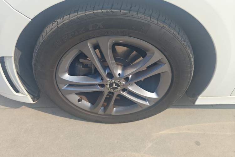 Used Mercedes-Benz A-Class 2020 Second Facelift A 180 L Sport Sedan Left Front Wheel Hub