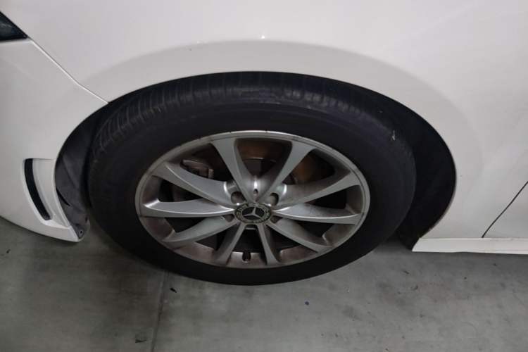 Used Mercedes-Benz A-Class 2020 Restyled A 200 L Sport Sedan Fashion Version Left Front Wheel Hub
