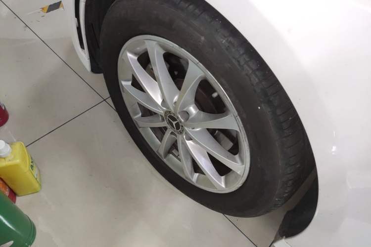 Used Mercedes-Benz A-Class 2020 Restyled A 200 L Sport Sedan Fashion Version Left Front Wheel Hub