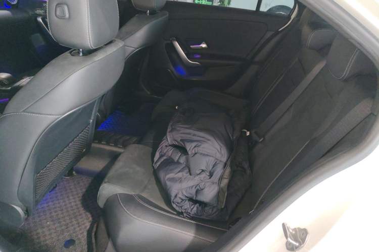 Used Mercedes-Benz A-Class 2020 Restyled A 200 L Sport Sedan Fashion Version Left Rear Seat