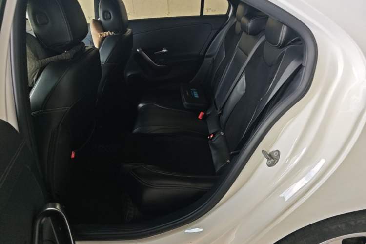 Used Mercedes-Benz A-Class 2020 Restyled A 200 L Sport Sedan Fashion Version Left Rear Seat