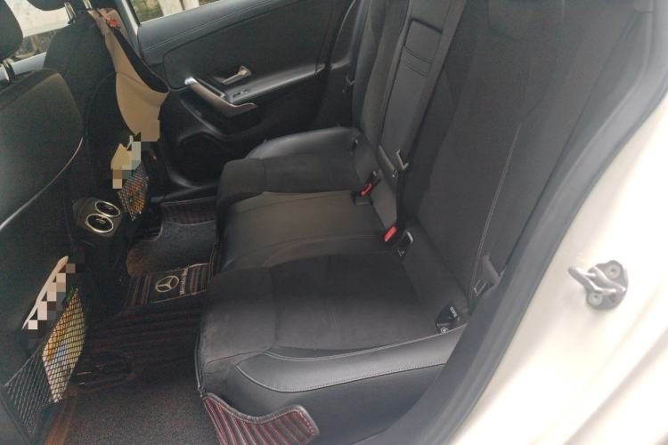 Used Mercedes-Benz A-Class 2020 Restyled A 200 L Sport Sedan Fashion Version Left Rear Seat