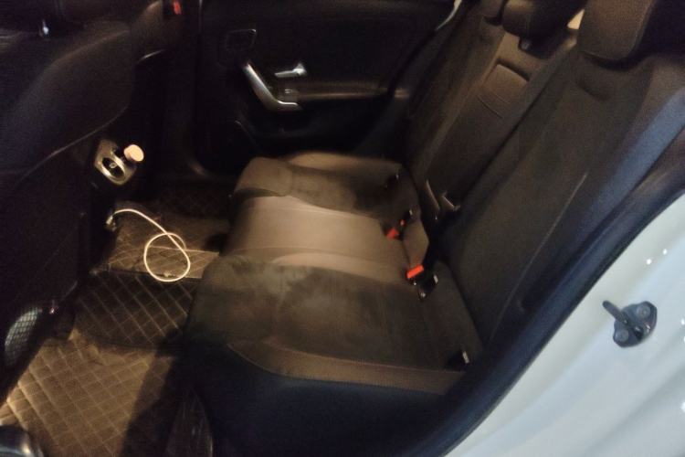 Used Mercedes-Benz A-Class 2020 Restyled A 200 L Sport Sedan Fashion Version Left Rear Seat