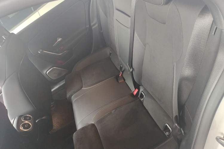 Used Mercedes-Benz A-Class 2020 Restyled A 200 L Sport Sedan Fashion Version Left Rear Seat