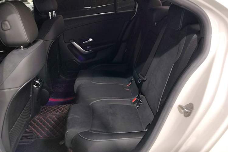 Used Mercedes-Benz A-Class 2020 Restyled A 200 L Sport Sedan Fashion Version Left Rear Seat