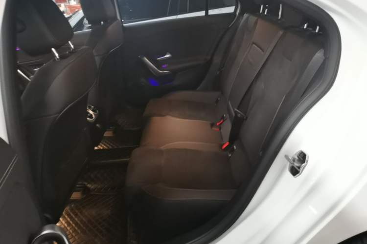 Used Mercedes-Benz A-Class 2020 Restyled A 200 L Sport Sedan Fashion Version Left Rear Seat