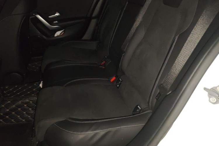 Used Mercedes-Benz A-Class 2020 Restyled A 200 L Sport Sedan Fashion Version Left Rear Seat