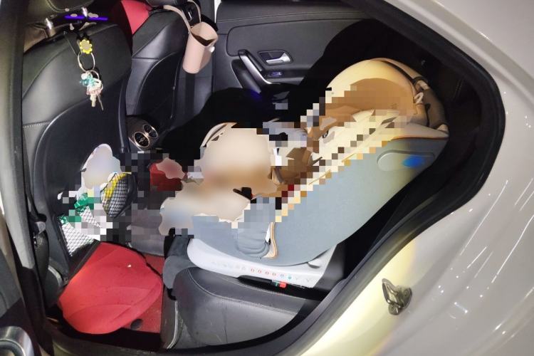 Used Mercedes-Benz A-Class 2020 Restyled A 200 L Sport Sedan Fashion Version Left Rear Seat