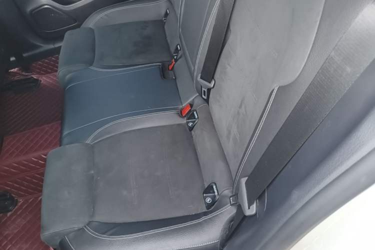 Used Mercedes-Benz A-Class 2020 Restyled A 200 L Sport Sedan Fashion Version Left Rear Seat