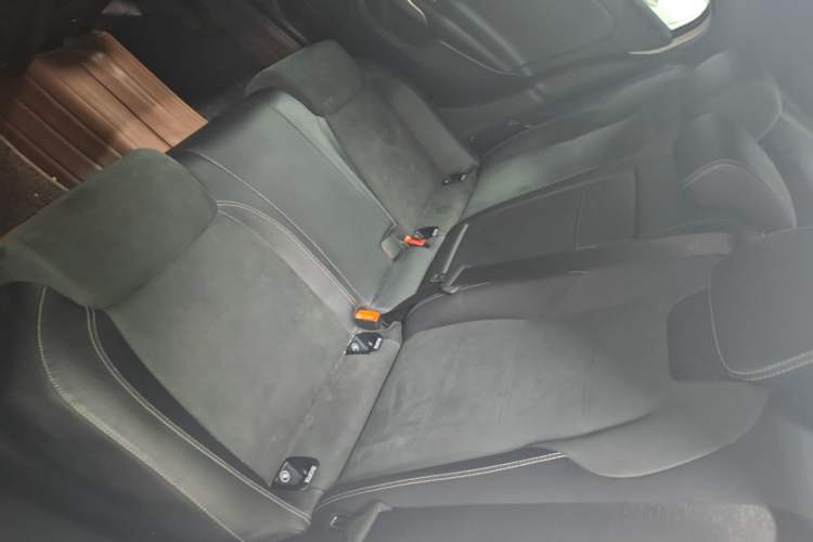 Used Mercedes-Benz A-Class 2020 Restyled A 200 L Sport Sedan Fashion Version Left Rear Seat