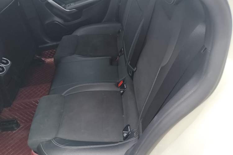 Used Mercedes-Benz A-Class 2020 Restyled A 200 L Sport Sedan Fashion Version Left Rear Seat