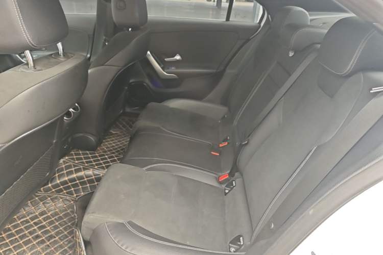 Used Mercedes-Benz A-Class 2020 Restyled A 200 L Sport Sedan Fashion Version Left Rear Seat