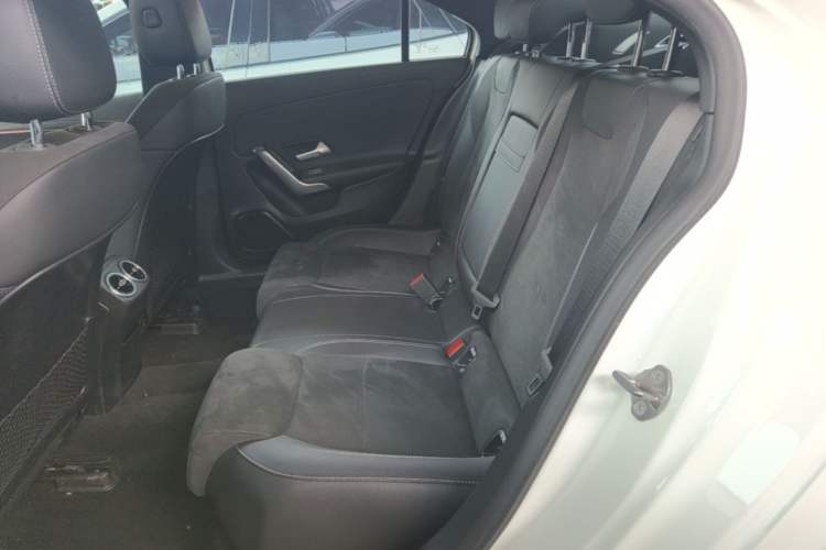 Used Mercedes-Benz A-Class 2020 Restyled A 200 L Sport Sedan Fashion Version Left Rear Seat