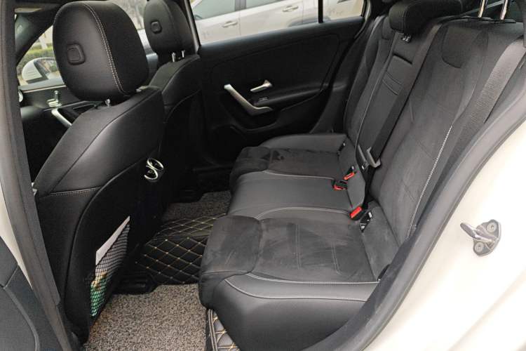 Used Mercedes-Benz A-Class 2020 Restyled A 200 L Sport Sedan Fashion Version Left Rear Seat