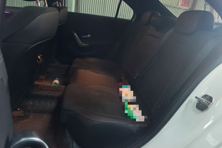 Used Mercedes-Benz A-Class 2020 Restyled A 200 L Sport Sedan Fashion Version Left Rear Seat