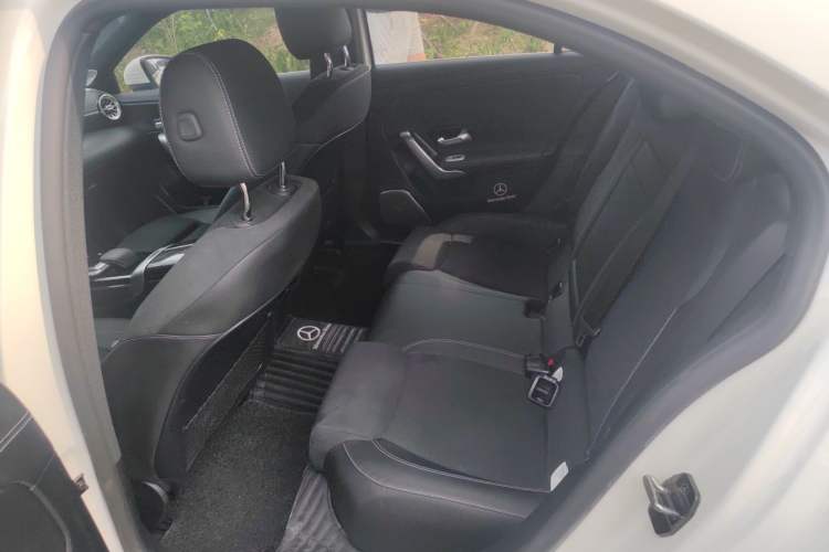Used Mercedes-Benz A-Class 2020 Restyled A 200 L Sport Sedan Fashion Version Left Rear Seat