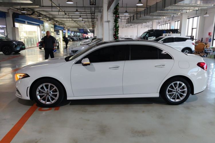 Used Mercedes-Benz A-Class 2020 Restyled A 200 L Sport Sedan Fashion Version Left Side