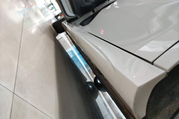 Used Mercedes-Benz A-Class 2020 A 200 L Sport Sedan Left Side Sill