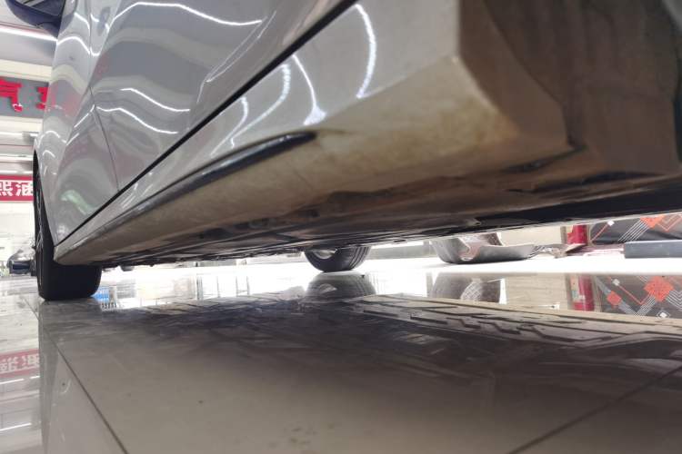 Used Mercedes-Benz A-Class 2020 Restyled A 220 L 4MATIC Sports Sedan Left Side Sill
