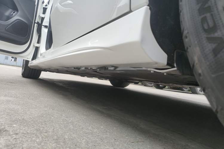 Used Mercedes-Benz A-Class 2020 A 180 L Sport Sedan Left Side Sill