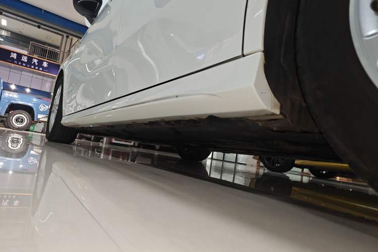 Used Mercedes-Benz A-Class 2020 A 200 L Sport Sedan Left Side Sill